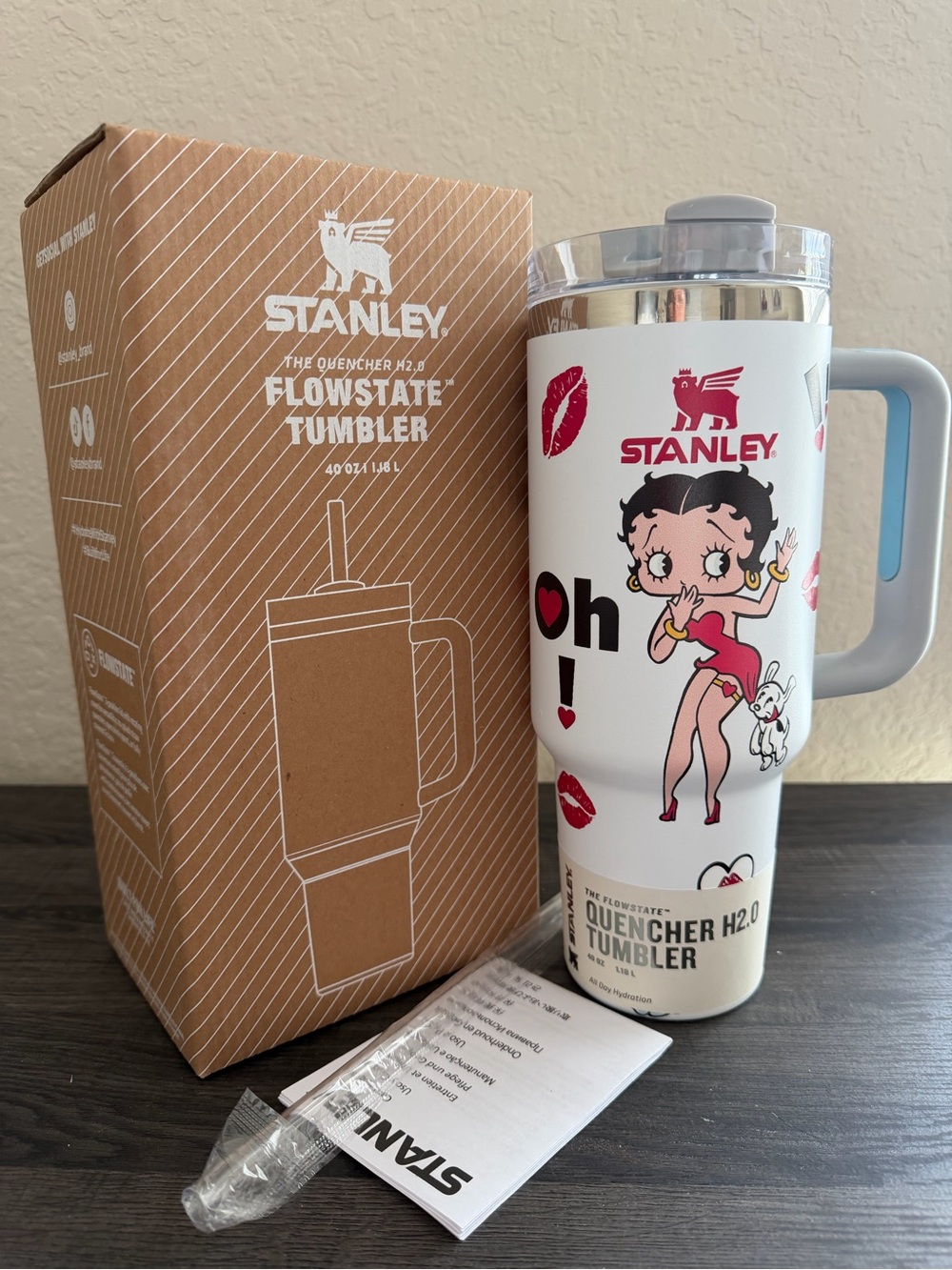40 oz Betty Boop Style Character Tumbler White Red with Handle & Straw